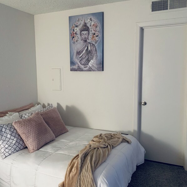 Room - Contemporary studio north of Dallas (Dallas)