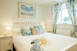 Casa | 2 dormitorios, cuna de viaje, wifi gratis y ropa de cama