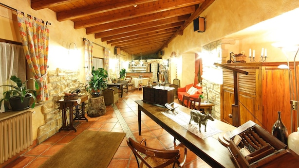 Property entrance - Hotel Rural Arostegui (Garayoa)