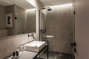 Apartment | Bathroom