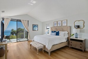 4 habitaciones, tabla de planchar con plancha, wifi y ropa de cama 