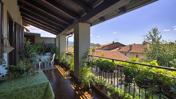 Comfort-Apartment, 2 Schlafzimmer, Terrasse | Terrasse/Patio