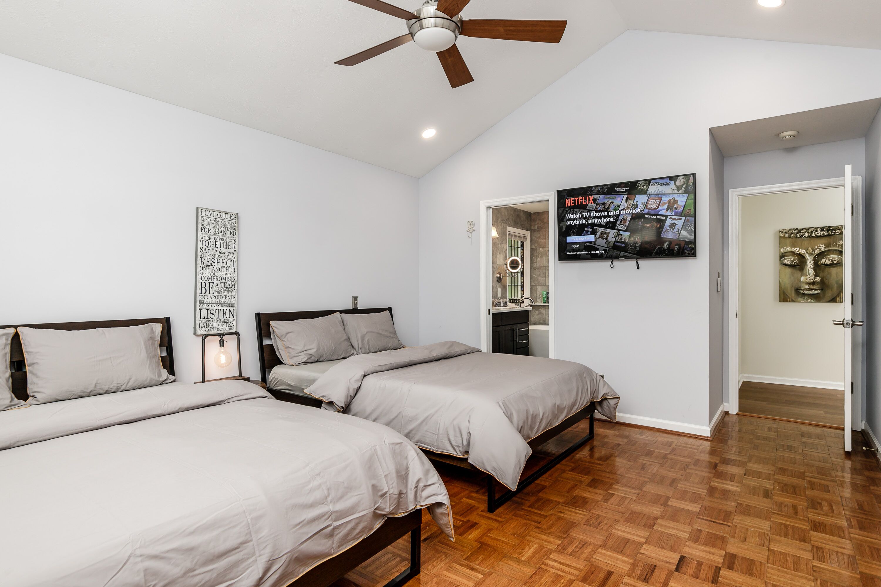 4 chambres, fer et planche à repasser, Wi-Fi gratuit, draps fournis