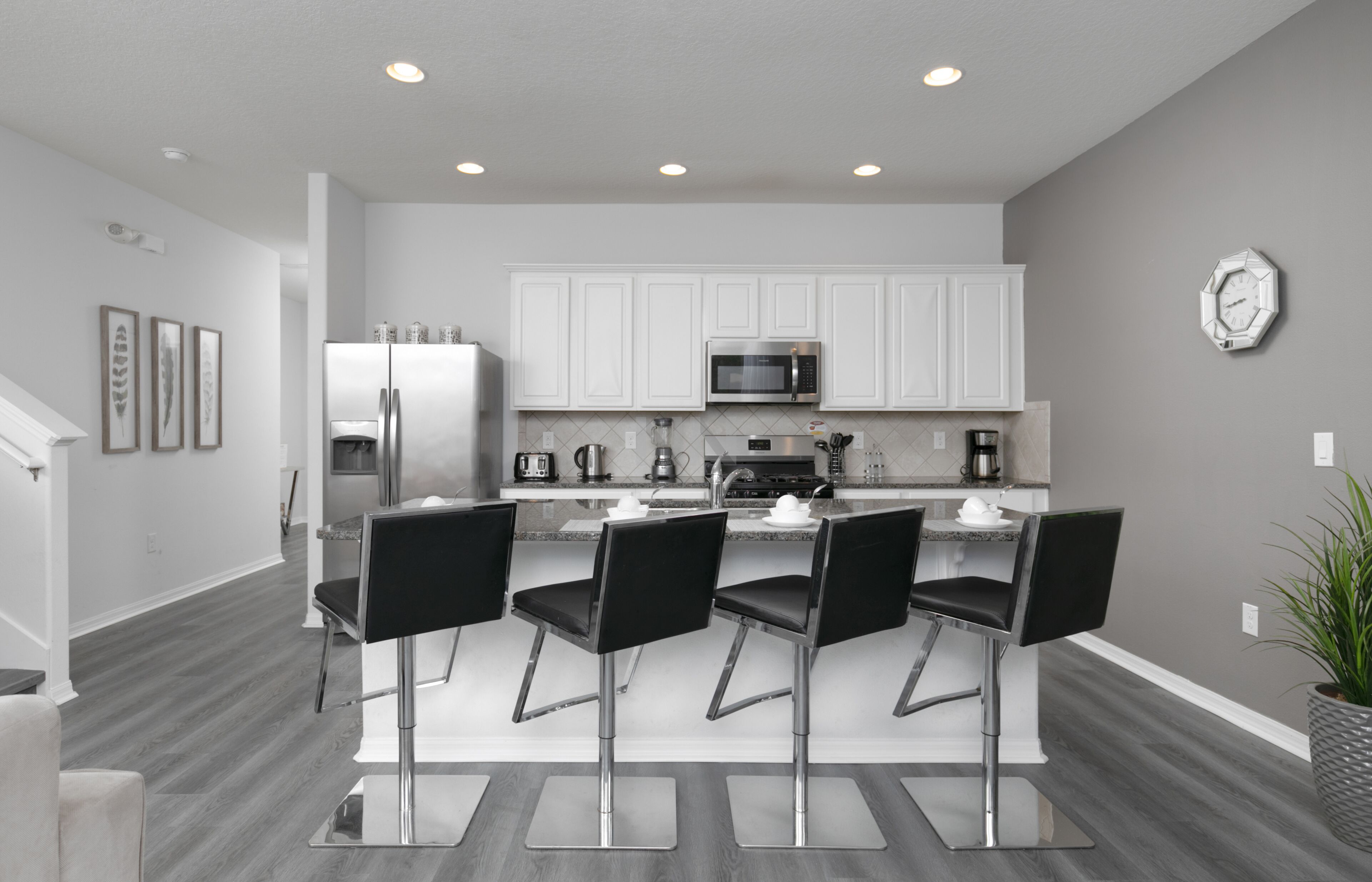 Well-equipped and functional kitchen
