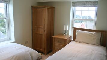 2 bedrooms, iron/ironing board, travel crib, free WiFi