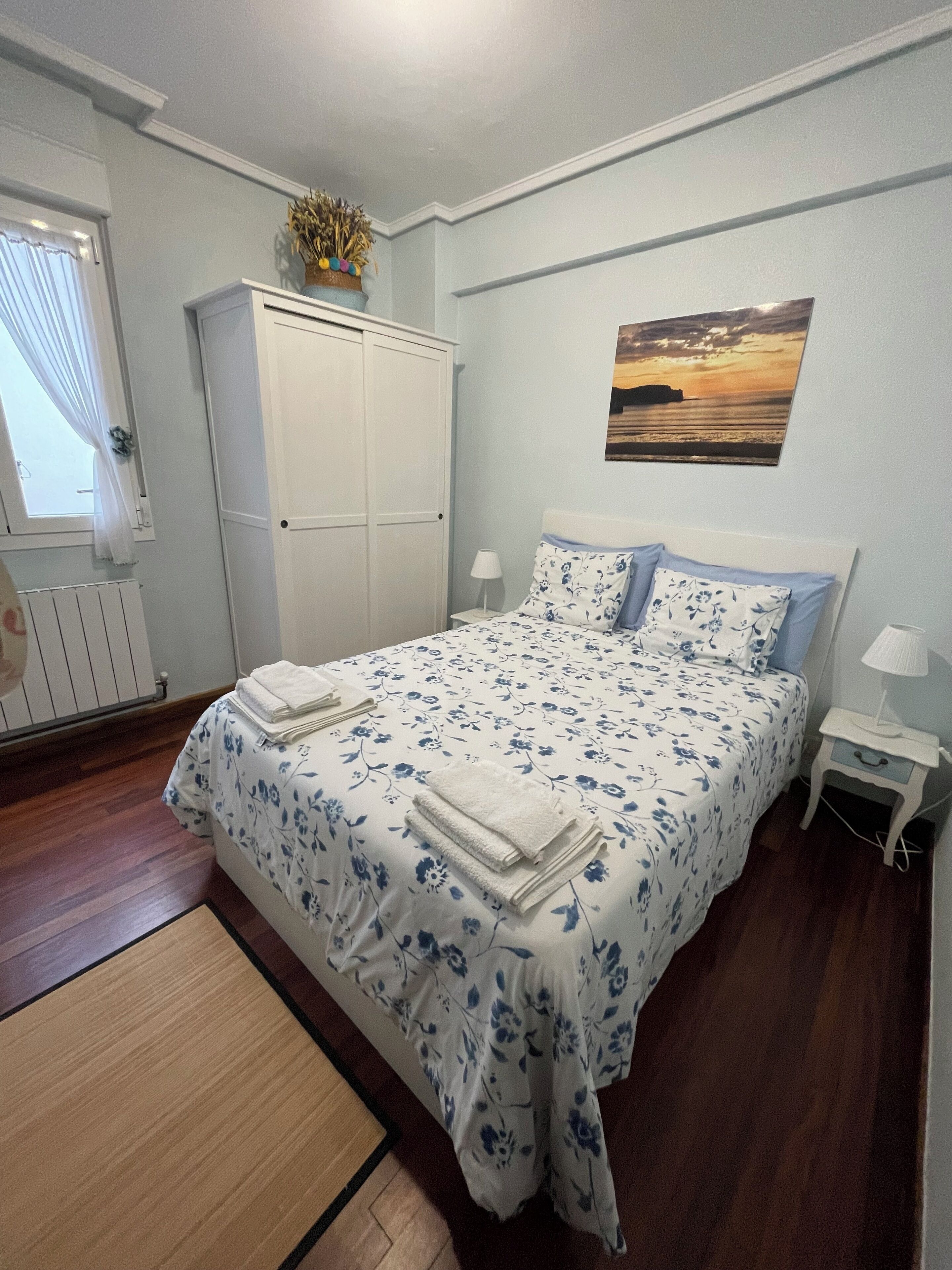 3 chambres, bureau, fer et planche à repasser, Wi-Fi gratuit