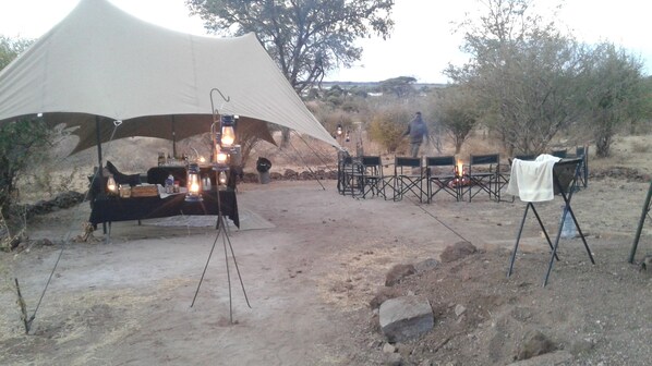 Breakfast, lunch and dinner served - Pop Lamont Camp (Ngoma)