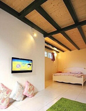 Comfort House | Free WiFi, bed sheets