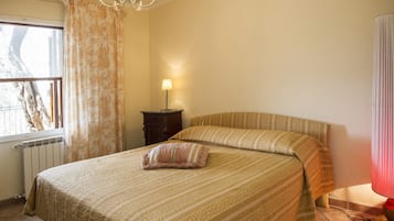 2 slaapkamers, een strijkplank/strijkijzer, wifi, beddengoed