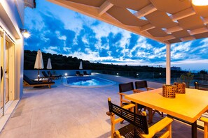 Outdoor pool, pool loungers