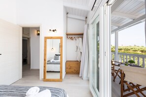 3 bedrooms, desk, soundproofing, iron/ironing board - Nikiforos Villa, Private Pool & BBQ, SeaViews (Skaleta, Rethymno)