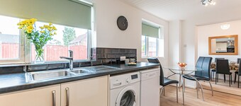 Rummeligt, charmerende sommerhus