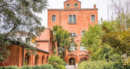 Carmini Canal View and balcony with Lift