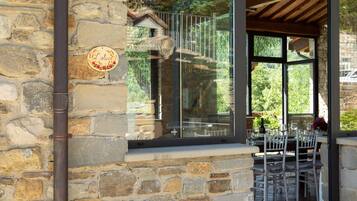 Restauration extérieure