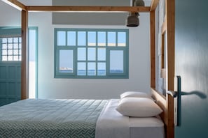 2 bedrooms, in-room safe, iron/ironing board, travel cot