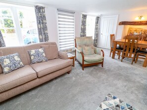 Smart-TV, peis og bøker