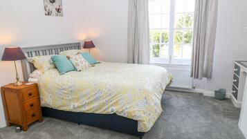 2 chambres, fer et planche Ă repasser, Wi-Fi gratuit, draps fournis