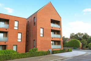 Exterior - Autumn Heights Apartments (Telford)