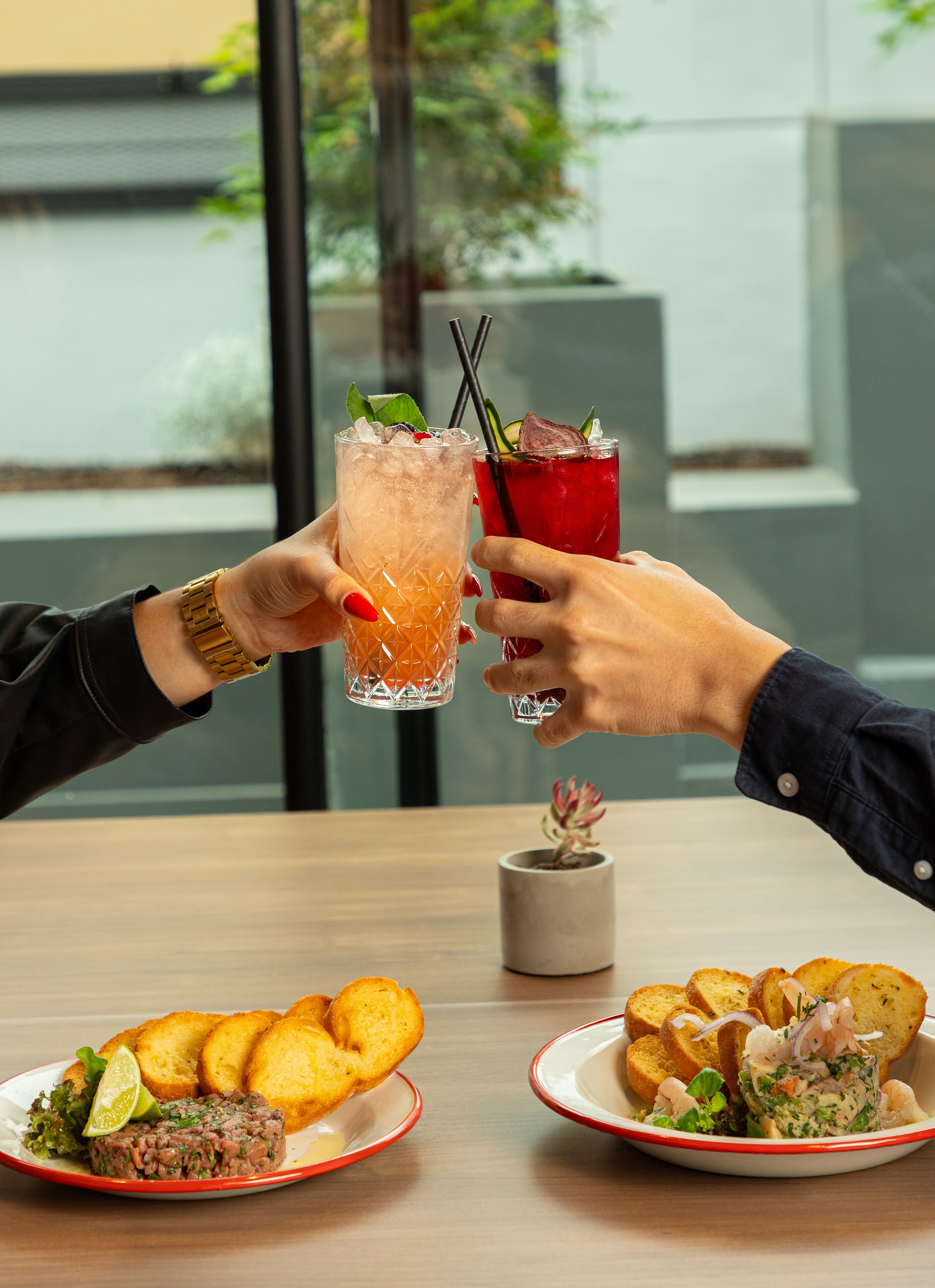 breakfast, lunch and dinner served