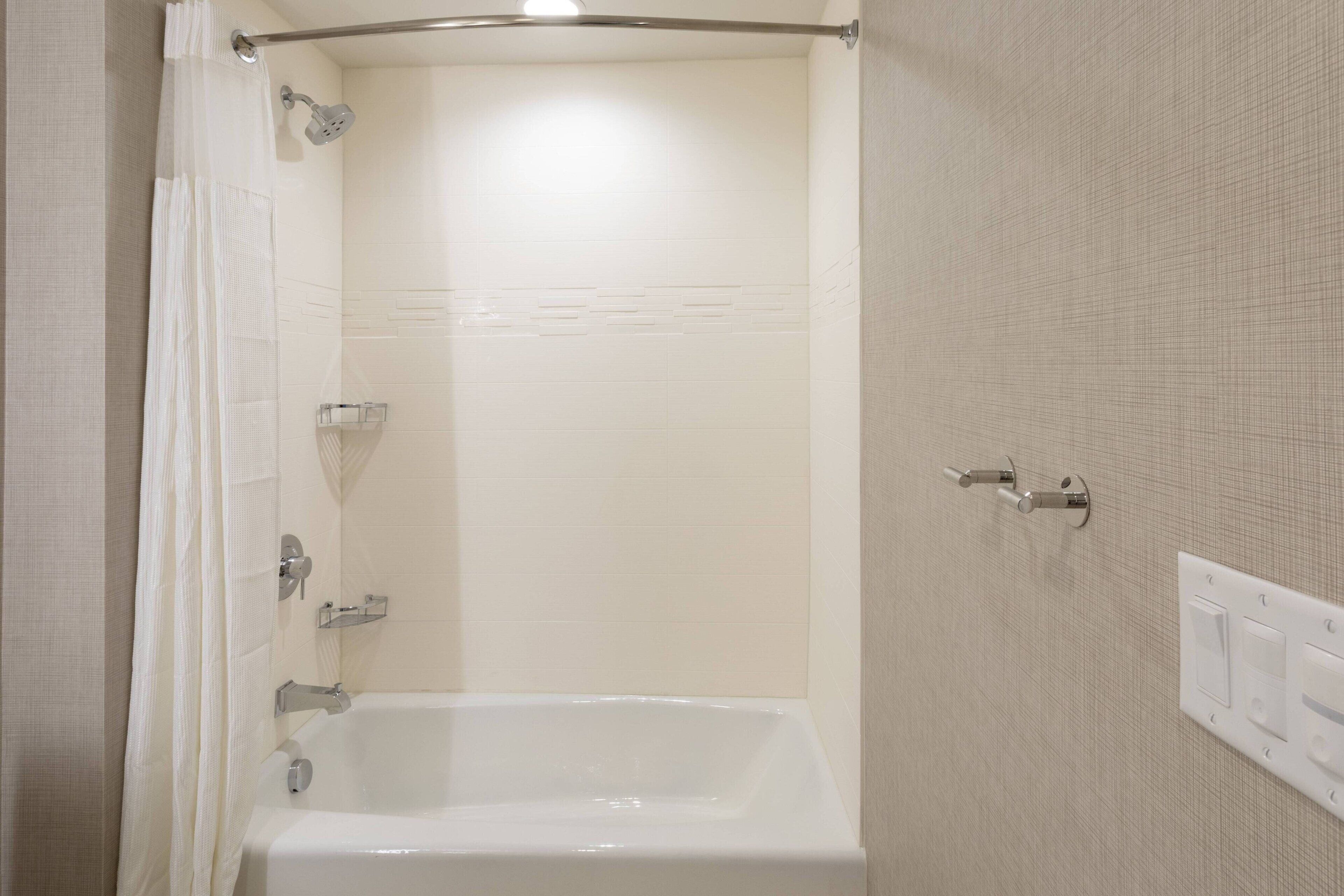 hydromassage showerhead, free toiletries, hair dryer, towels