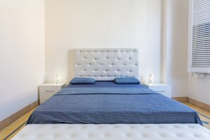 Deluxe Double Room | Hypo-allergenic bedding, down comforters, memory foam beds, minibar