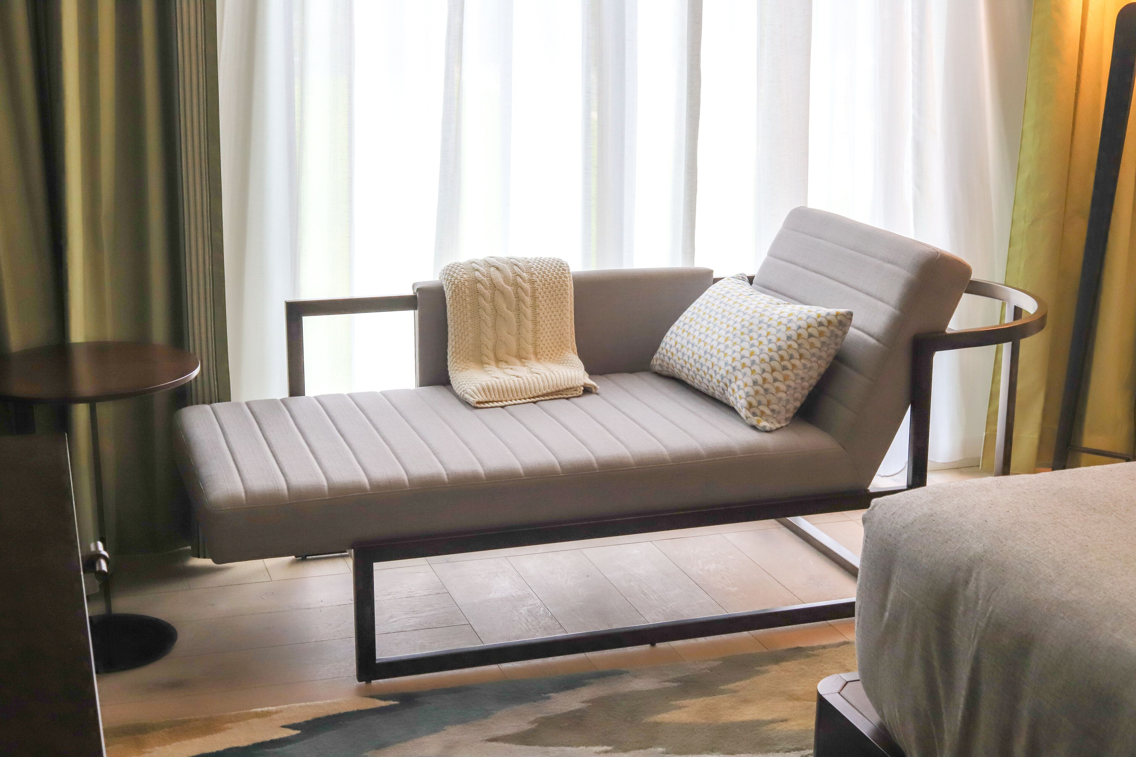 55-inch lcd tv with satellite channels, tv