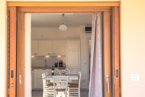 تناول الطعام