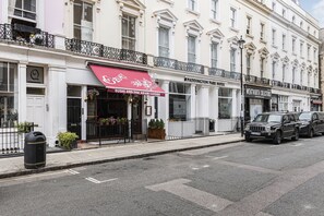 Exterior - Beautiful Hyde Park Studio Flat (London)