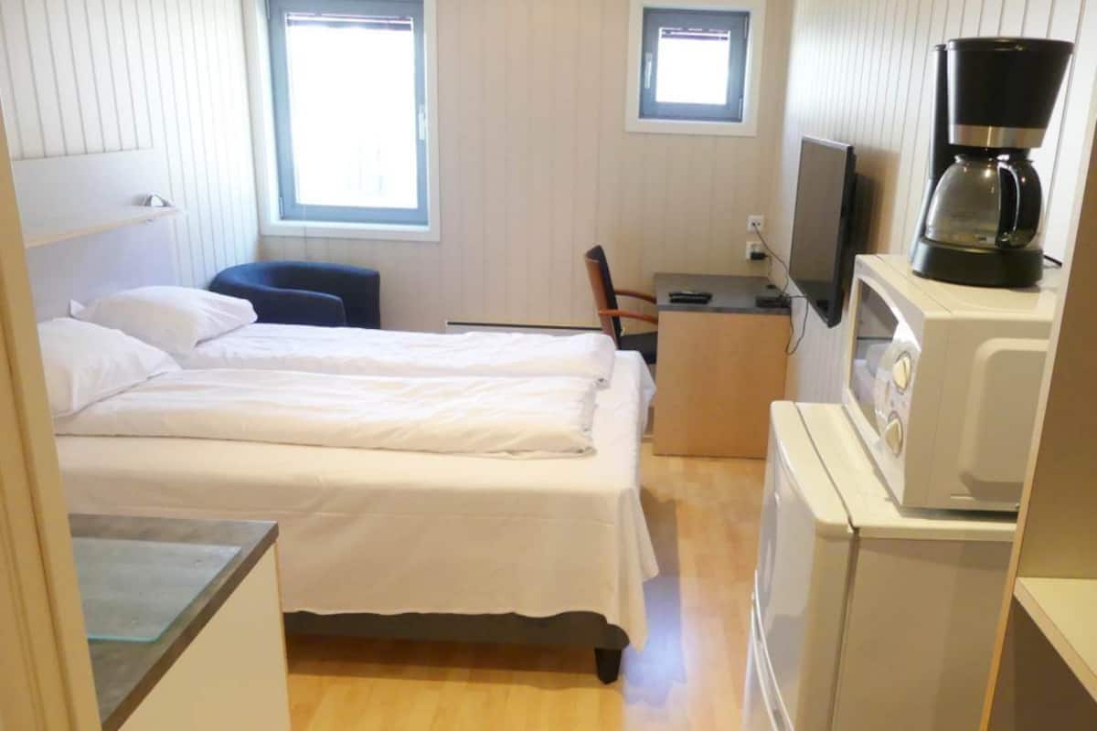 Apartment, 1 Twin Bed | 2 bedrooms, free WiFi, bed sheets