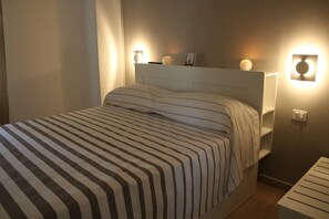 1 bedroom, iron/ironing board, internet - Camelia - Stanza Matrimoniale - B&b Lasso (Corigliano Scalo)