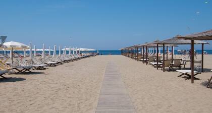 Domus Lilia on Viareggio seafront