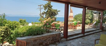 Spacious Sea-View Home with Large Terrace in Quiet Area