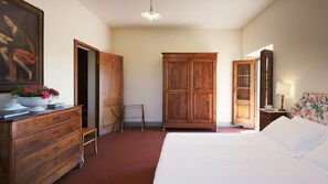 6 bedrooms, iron/ironing board, free WiFi, bed sheets - Marangole 12, Emma Villas (Radda in Chianti)