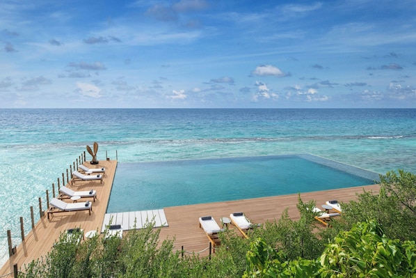 3 Außenpools, geöffnet von 08:00 Uhr bis 18:00 Uhr, Cabañas (kostenlos)