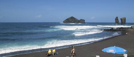 Beach nearby, beach towels