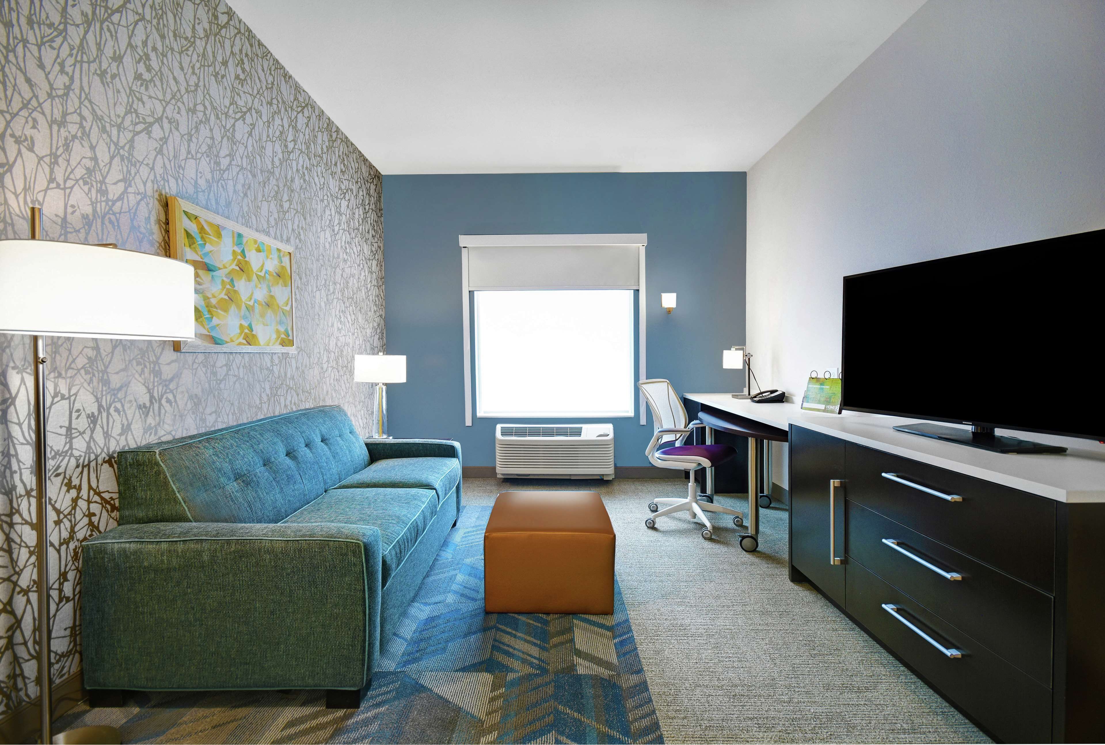 suite, 1 king bed, accessible (roll-in shower) | desk, laptop workspace, blackout curtains, iron/ironing board