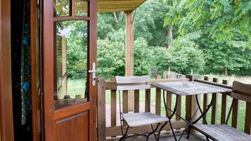 Roulotte Lake View | Terrace/patio