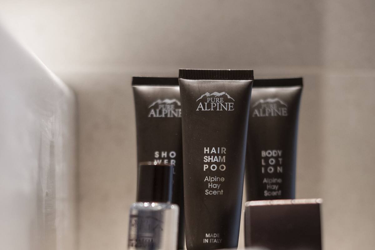 standard room | 1 bedroom, down duvets, minibar, in-room safe