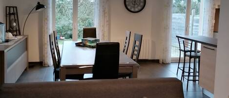 Fernseher, Stereoanlage
