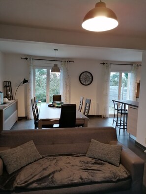 TV, stereo - House with garden by the sea (plurien)