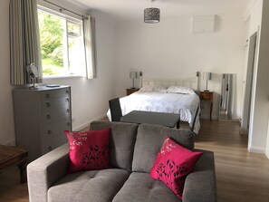 1 Schlafzimmer, Bügeleisen/Bügelbrett, kostenloses WLAN, Bettwäsche