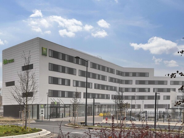 Exterior - ibis Styles Paris Orly Airport (Paray-Vieille-Poste)