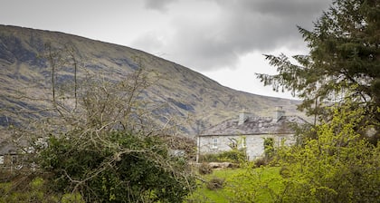Carrowcullen, The Old Irish Farmhouse
