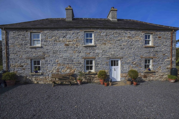 Carrowcullen's facade