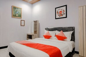 Kahden hengen standard-huone | Työpöytä, ilmainen Wi-Fi, vuodevaatteet