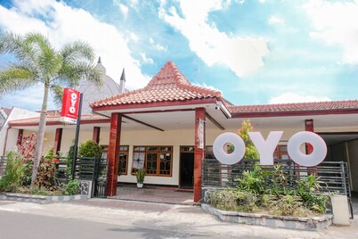 OYO LIfe 1036 Hotel Palem 1 Syariah