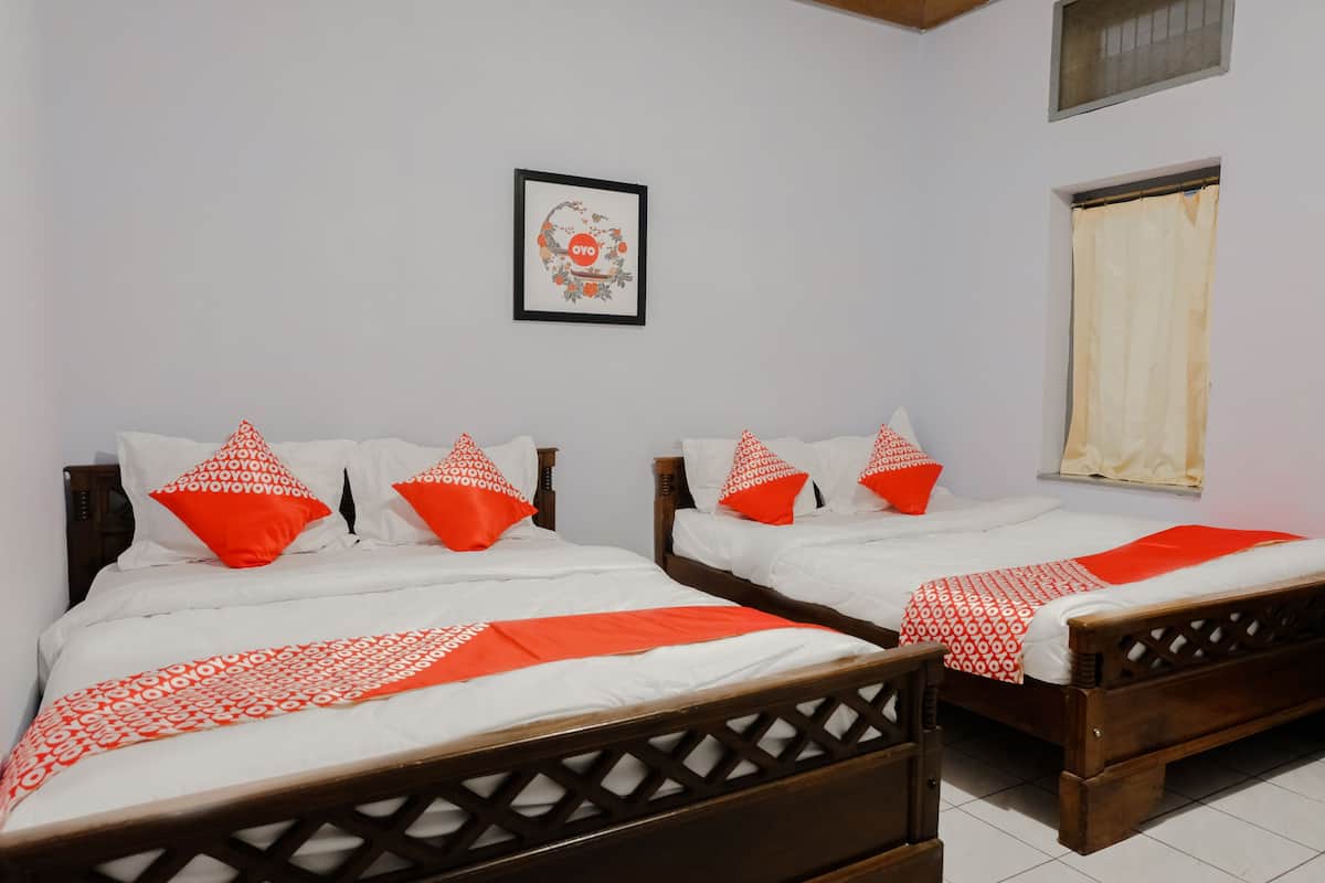 Suite familiar | 1 dormitorio, escritorio, wifi gratis y ropa de cama