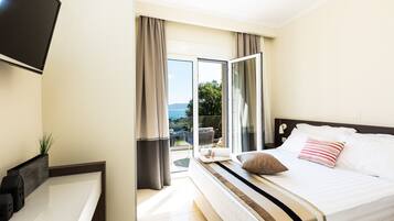 6 sovrum, strykjÀrn/strykbrÀda, internet och sÀngklÀder