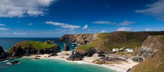 Seaspray - Excellent sea views of Mullion Cove, escape, relax and enjoy!