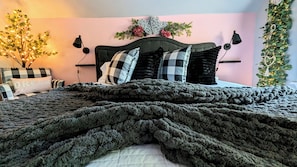 Chambre Premier | Literie de qualité, lit avec matelas en mousse à mémoire